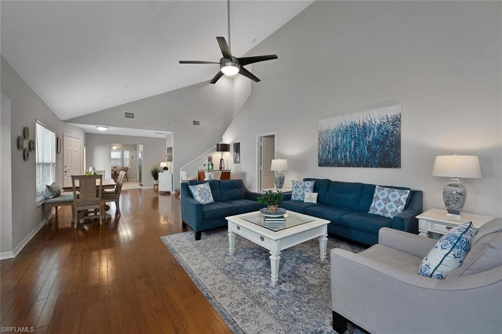 3205 Carriage Cir, Naples, FL 34105-3