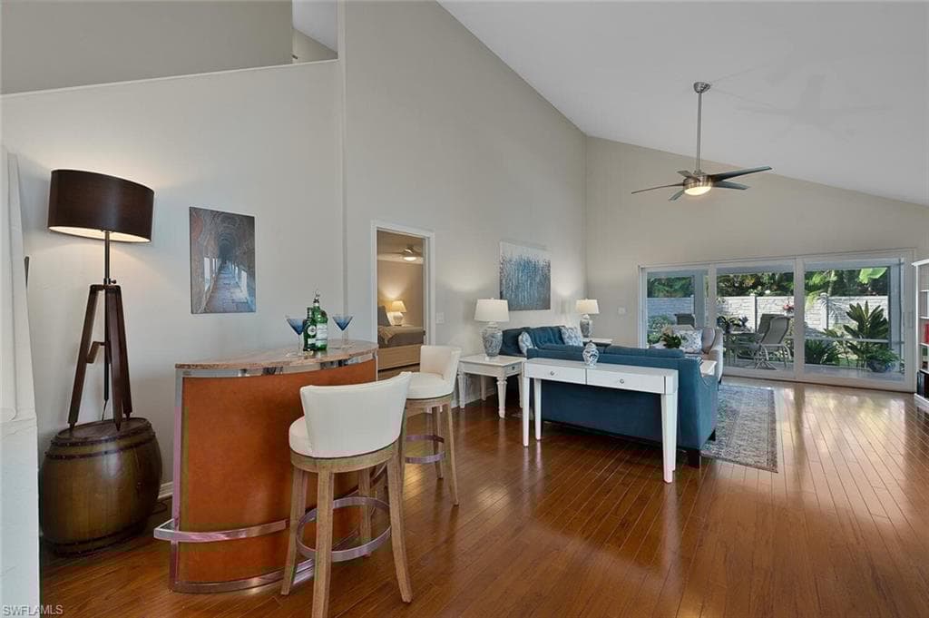 3205 Carriage Cir, Naples, FL 34105-7