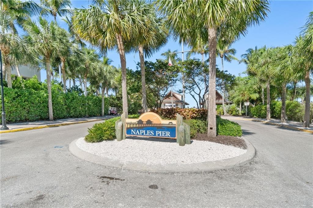 1222 Gordon Dr 2, Naples, FL 34102-32