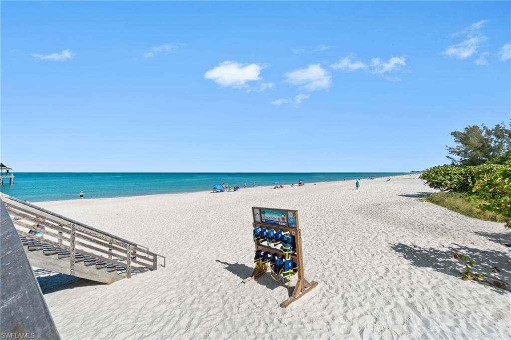 1222 Gordon Dr 2, Naples, FL 34102-33