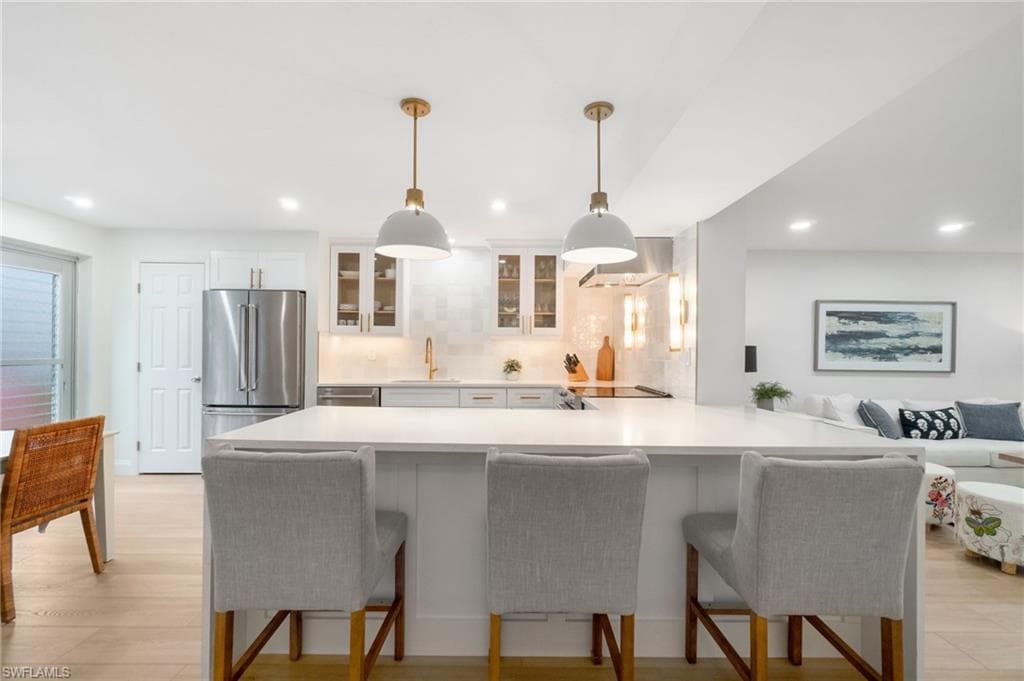 1222 Gordon Dr 2, Naples, FL 34102-8