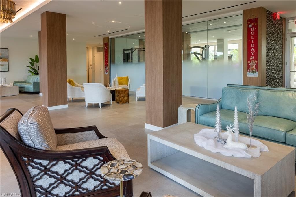 320 Seaview Ct 612, Marco Island, FL 34145-45