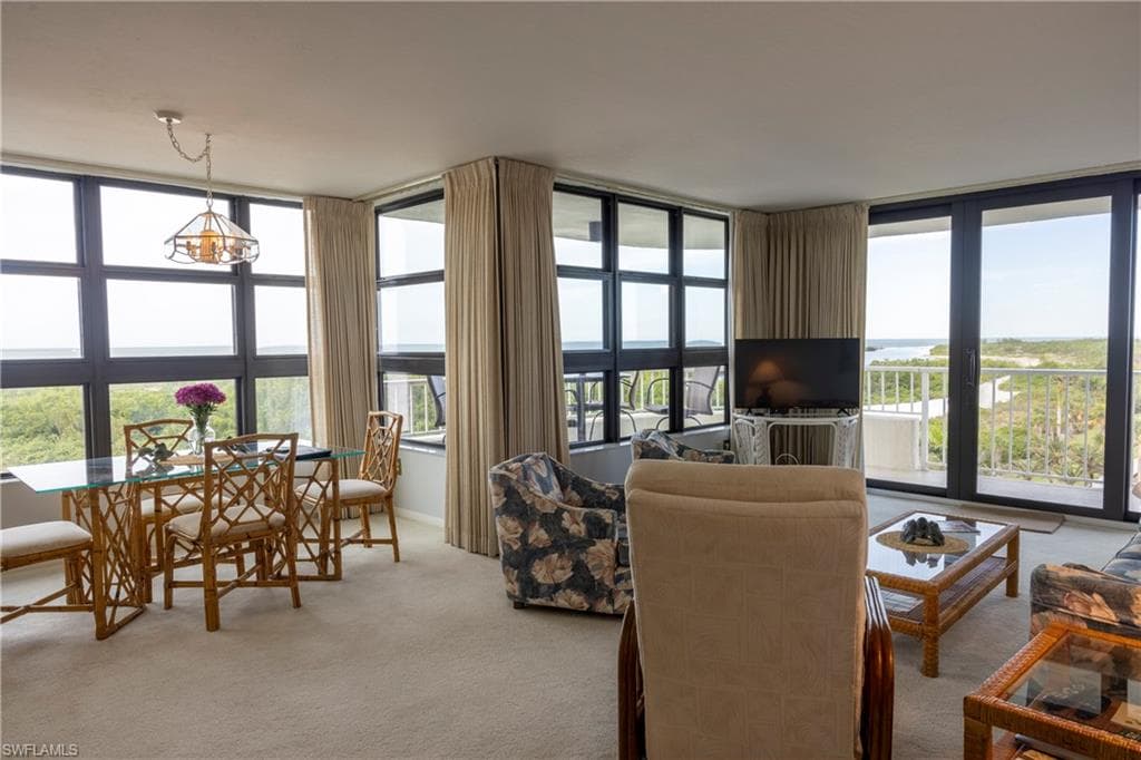 320 Seaview Ct 612, Marco Island, FL 34145-4