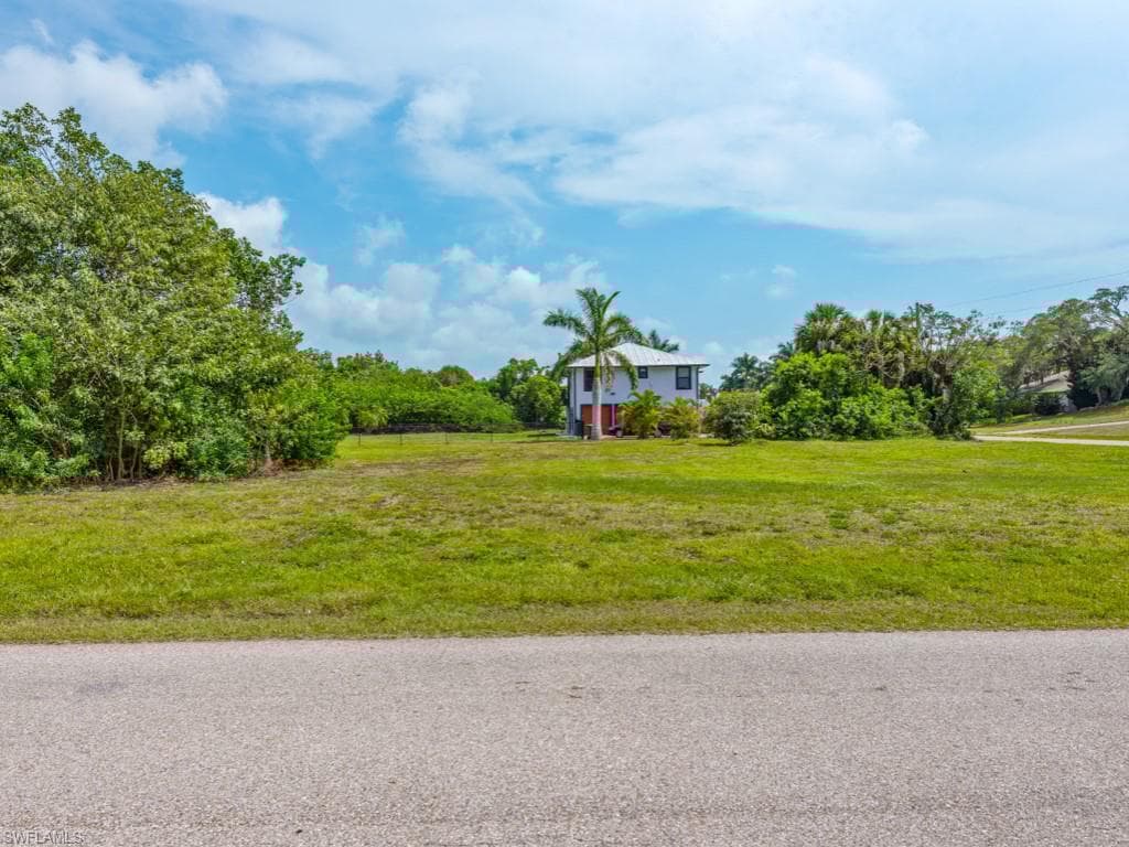 801 Scott Dr, Marco Island, FL 34145-11