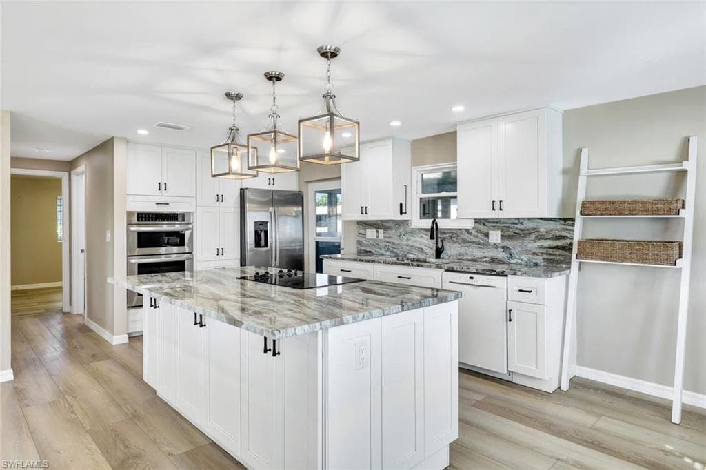 104 Audubon Rd, Naples, FL 34114-12