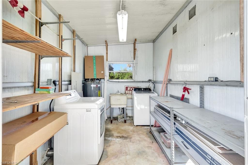 104 Audubon Rd, Naples, FL 34114-26