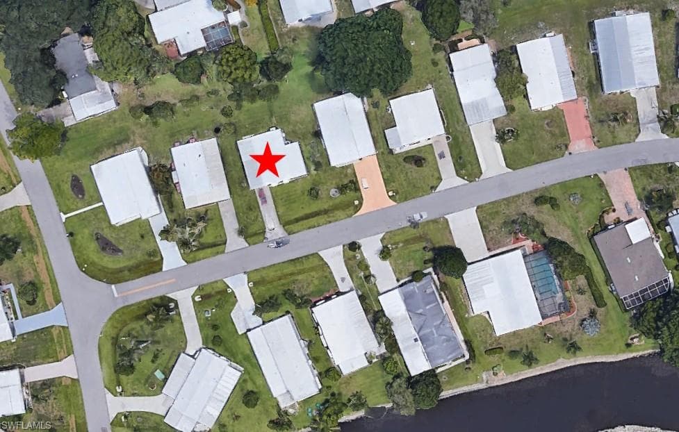 104 Audubon Rd, Naples, FL 34114-4