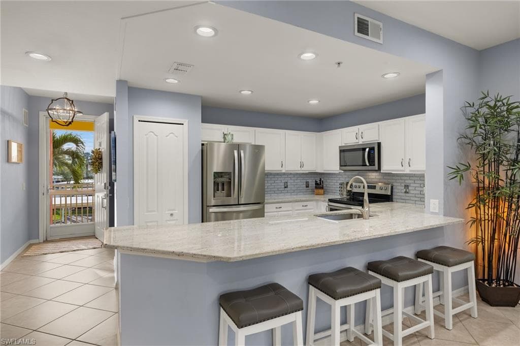 6824 Sterling Greens Pl 3201, Naples, FL 34104-9