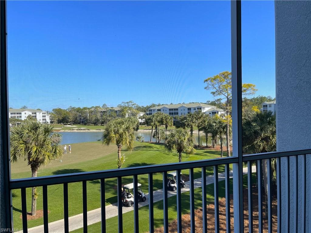 3960 Loblolly Bay Dr 306, Naples, FL 34114-3