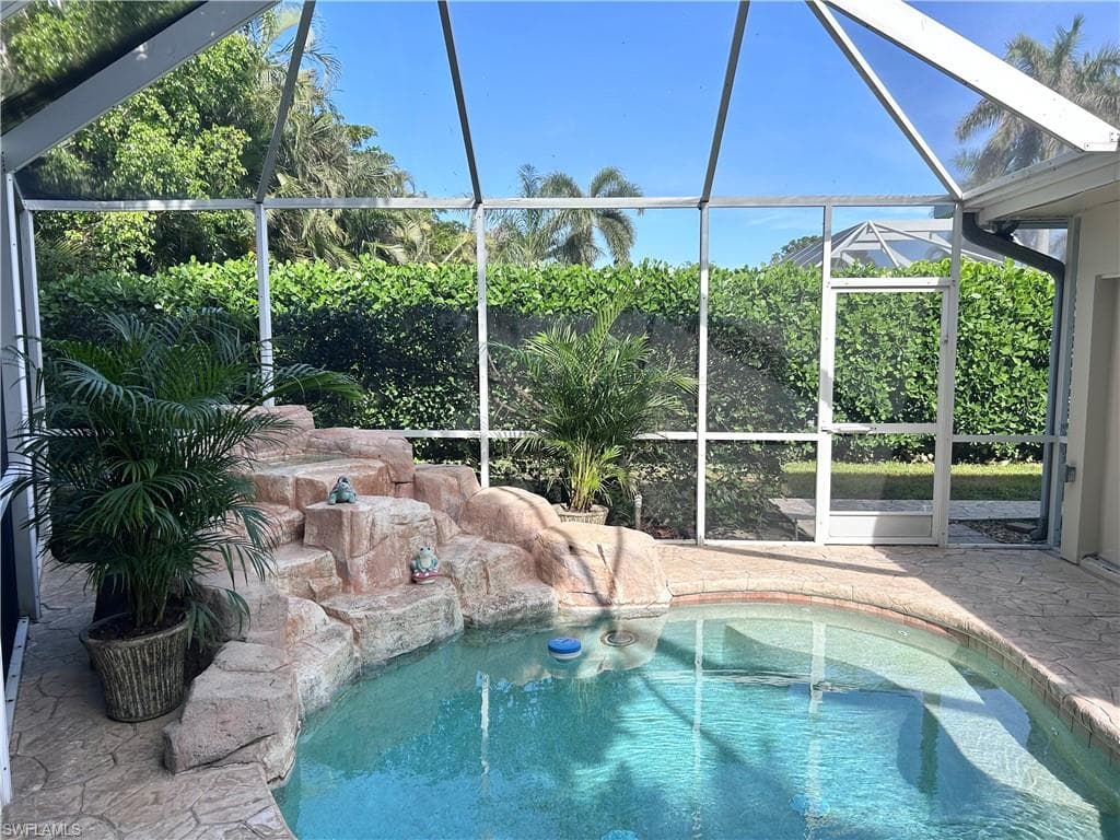 4550 Lakewood Blvd, Naples, FL 34112-34