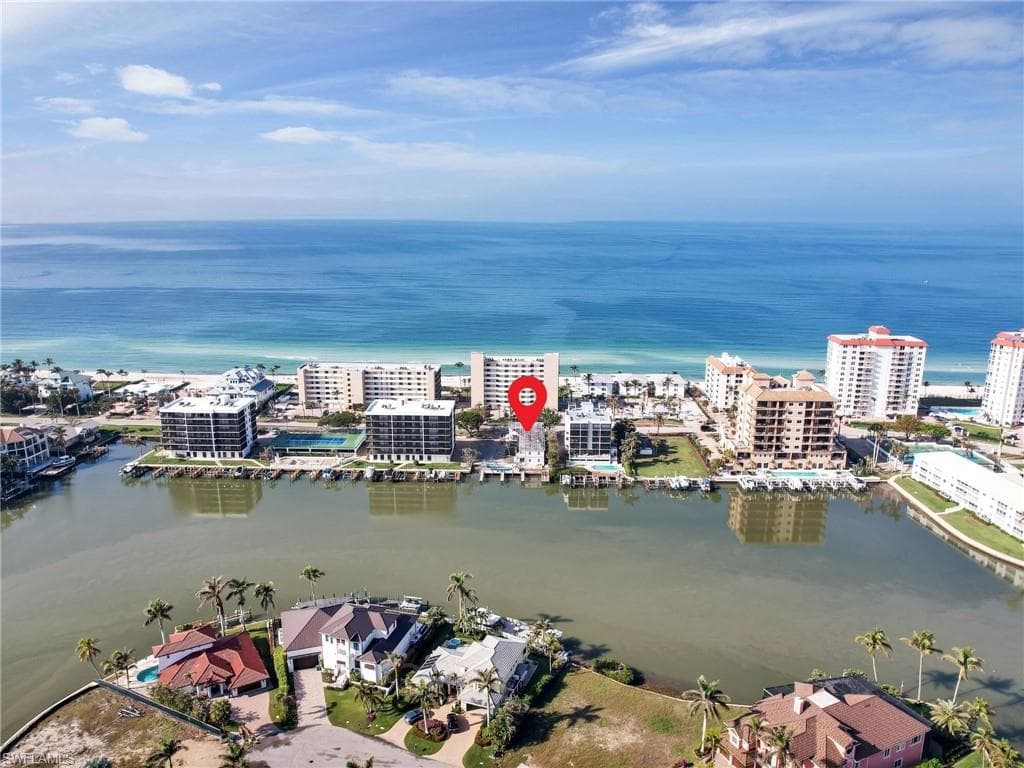 10540 Gulfshore Dr, Naples, FL 34108-1