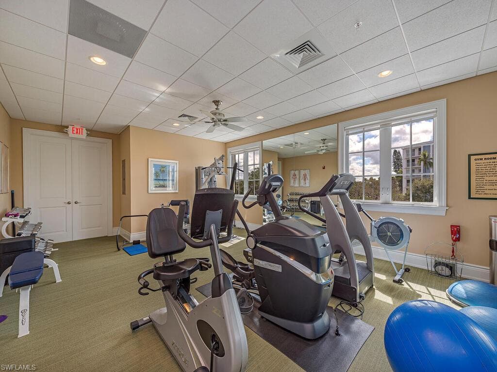 1400 Gulf Shore Blvd N 305, Naples, FL 34102-25