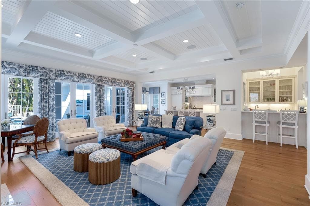 455 13th Ave S, Naples, FL 34102-15