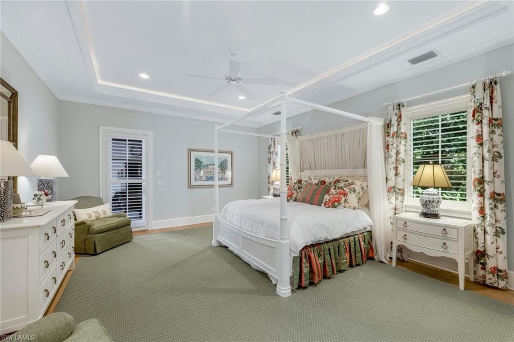 455 13th Ave S, Naples, FL 34102-28