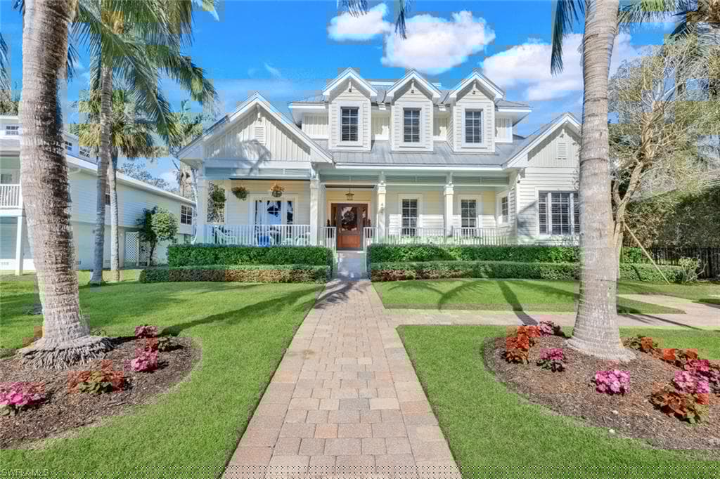 455 13th Ave S, Naples, FL 34102-2