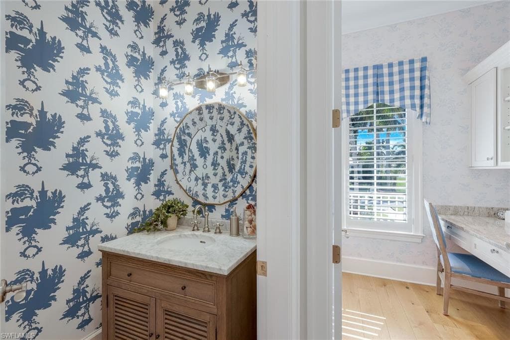 455 13th Ave S, Naples, FL 34102-32