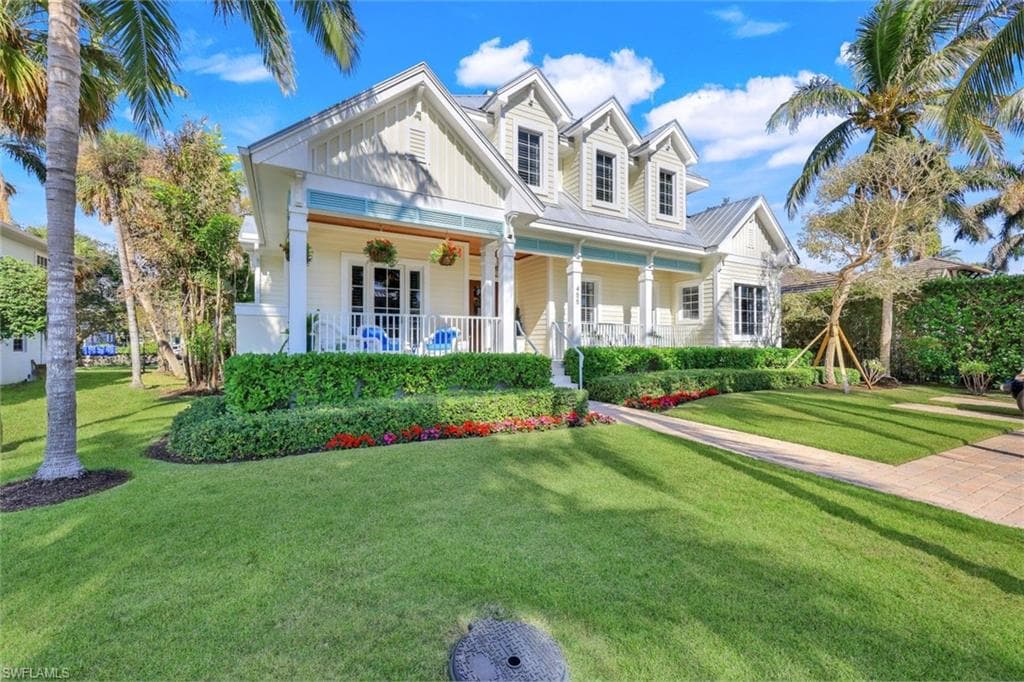 455 13th Ave S, Naples, FL 34102-3