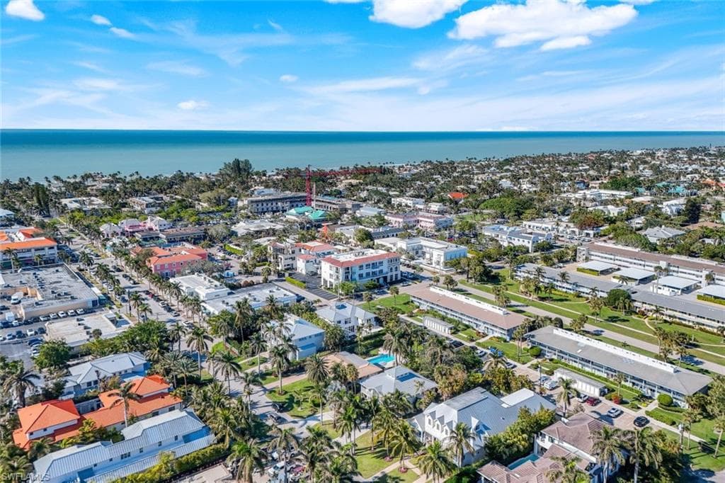 455 13th Ave S, Naples, FL 34102-48