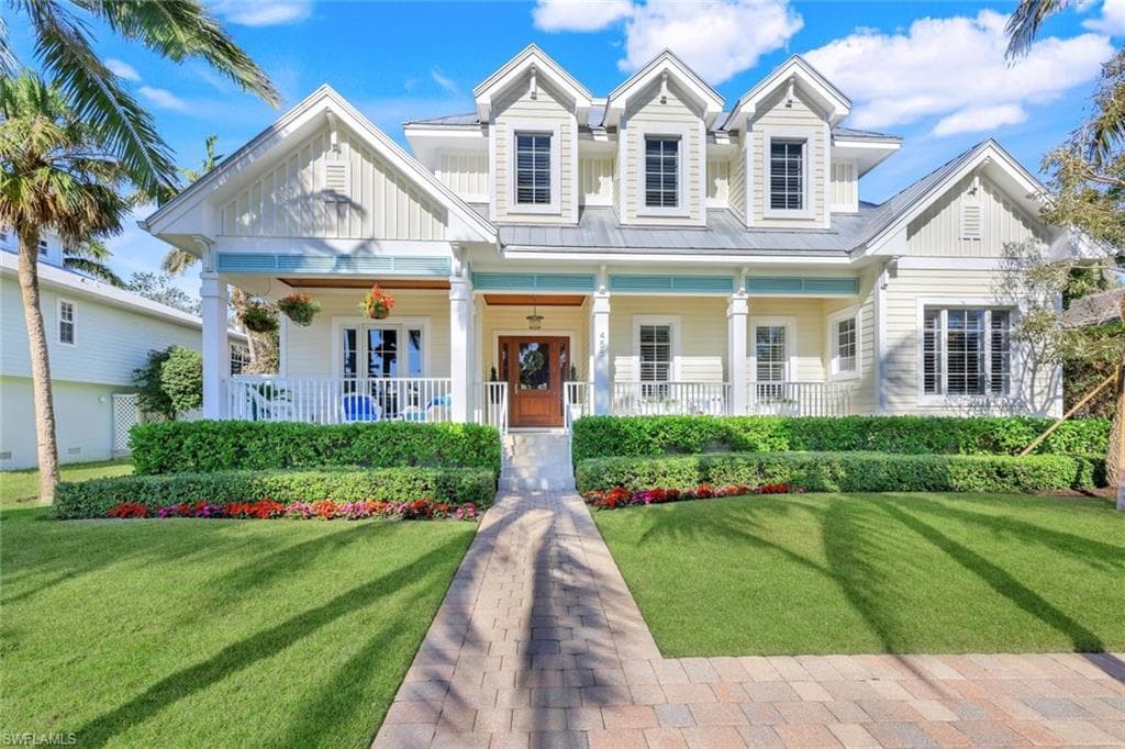 455 13th Ave S, Naples, FL 34102-49