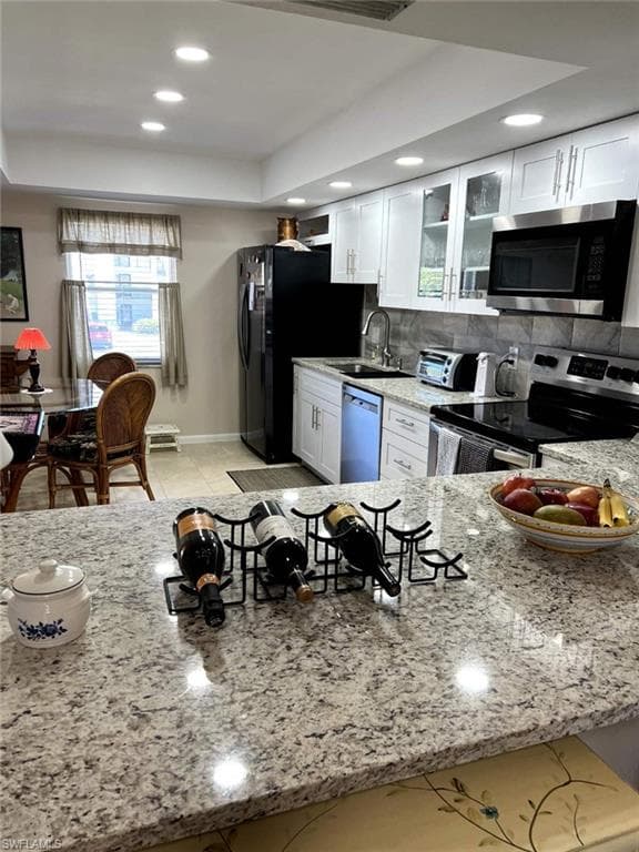 1530 Imperial Golf Course Blvd 321, Naples, FL 34110-9