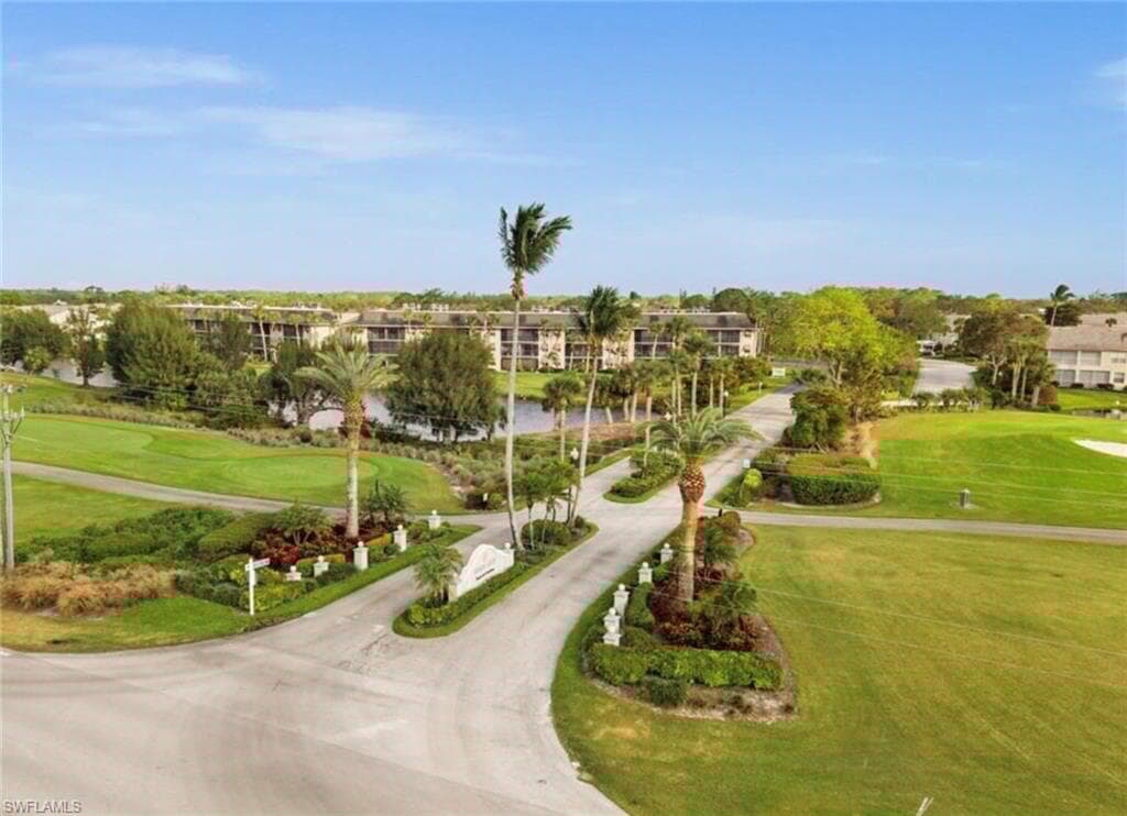 1530 Imperial Golf Course Blvd 321, Naples, FL 34110-5