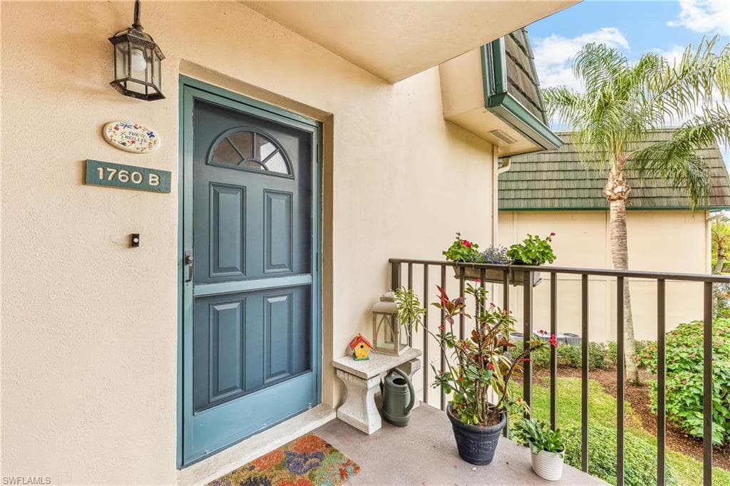 1760 Bald Eagle Dr 506b, Naples, FL 34105-1