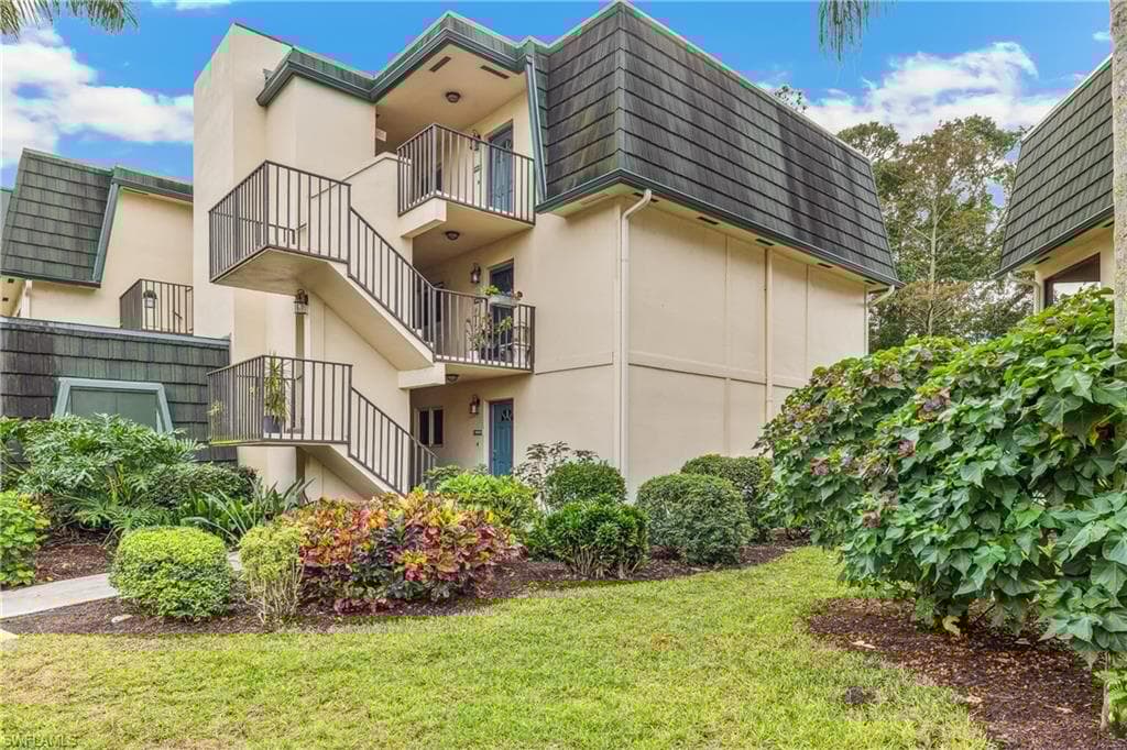 1760 Bald Eagle Dr 506b, Naples, FL 34105-19
