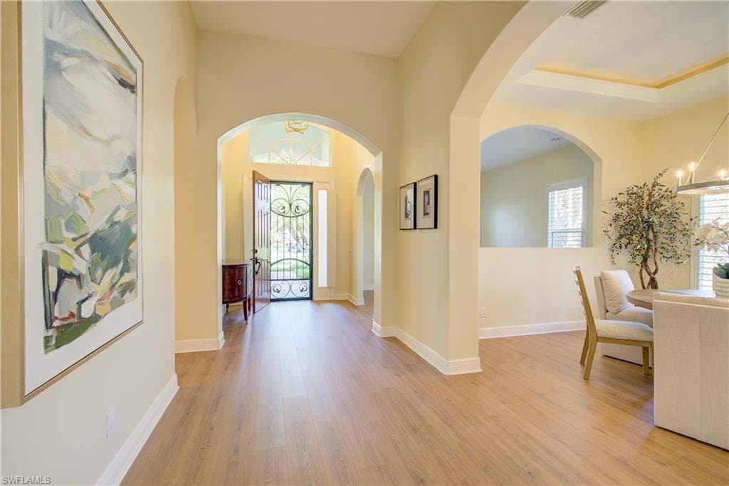 28600 Pienza Ct, Bonita Springs, FL 34135-4