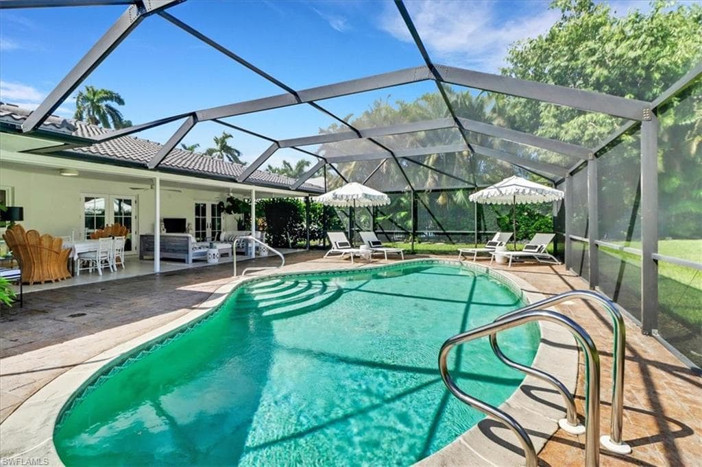 701 Harbour Dr, Naples, FL 34103-36