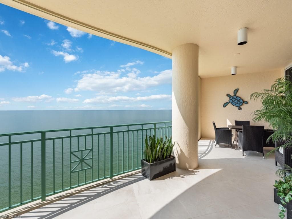 970 Cape Marco Dr 802, Marco Island, FL 34145-4