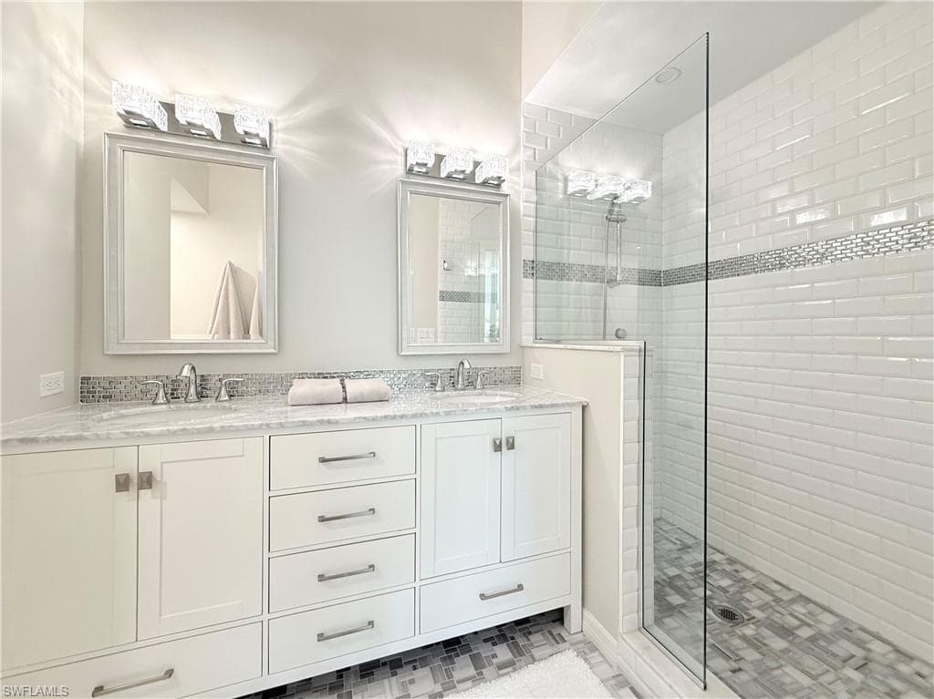 8360 Heritage Links Ct 2123, Naples, FL 34112-23