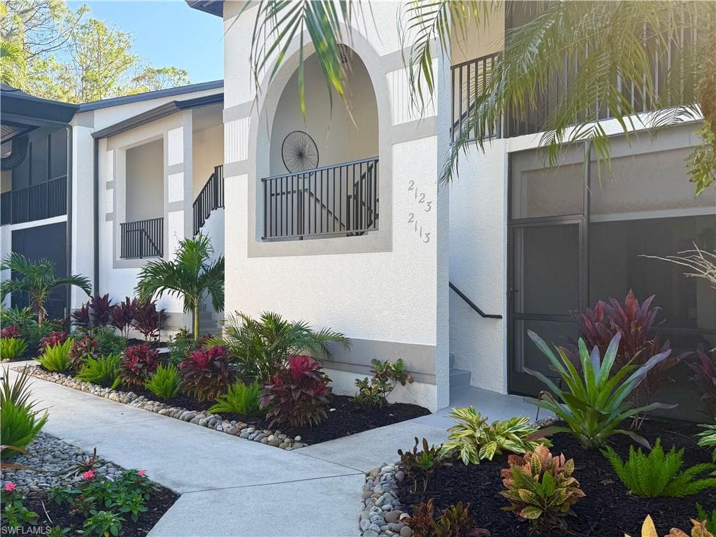 8360 Heritage Links Ct 2123, Naples, FL 34112-3