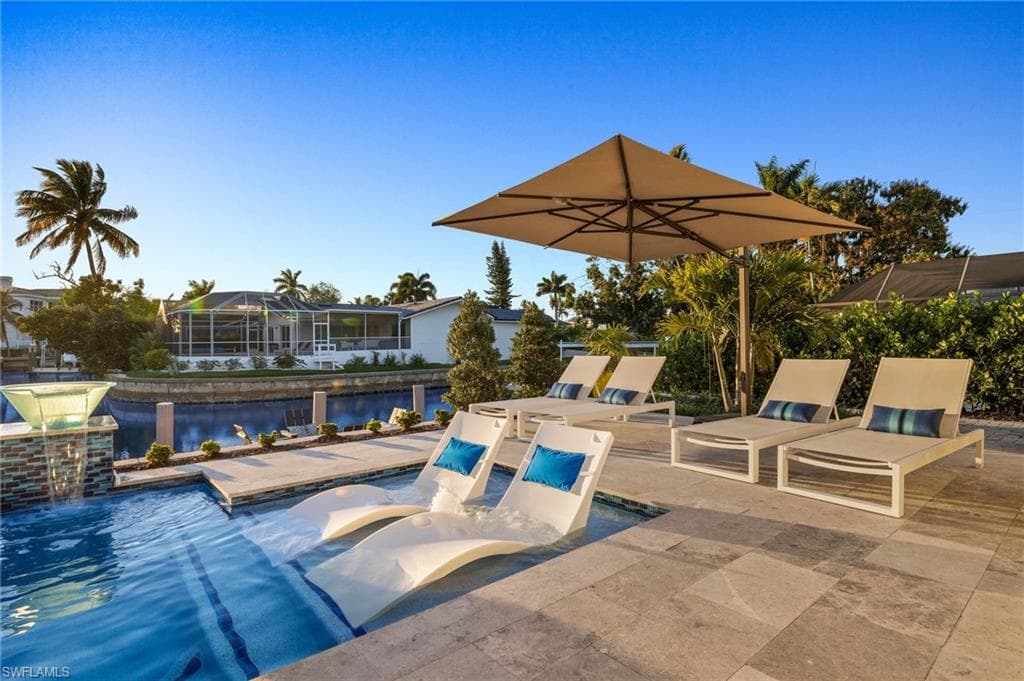 1650 Mullet Ct, Naples, FL 34102-34