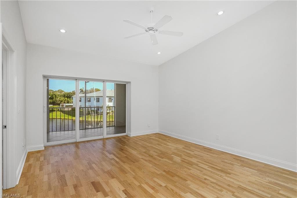 832 Tanbark Dr 204, Naples, FL 34108-14