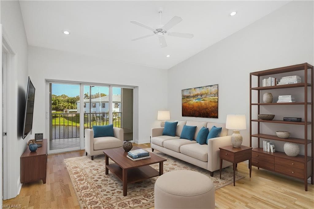 832 Tanbark Dr 204, Naples, FL 34108-15