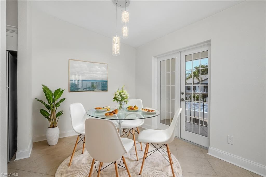 832 Tanbark Dr 204, Naples, FL 34108-22