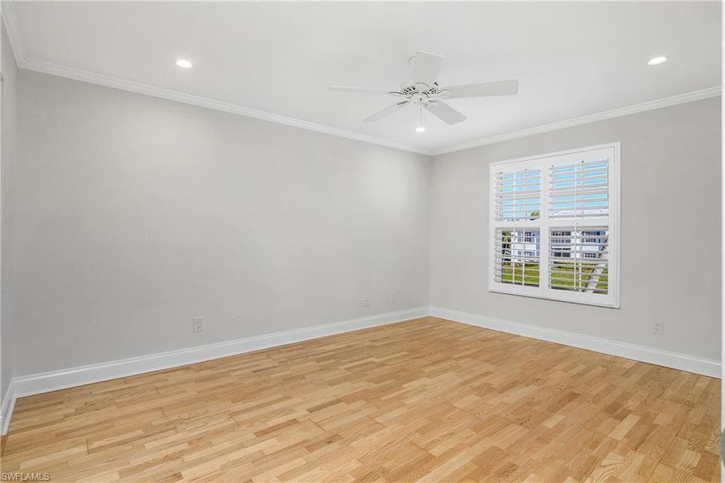 832 Tanbark Dr 204, Naples, FL 34108-23