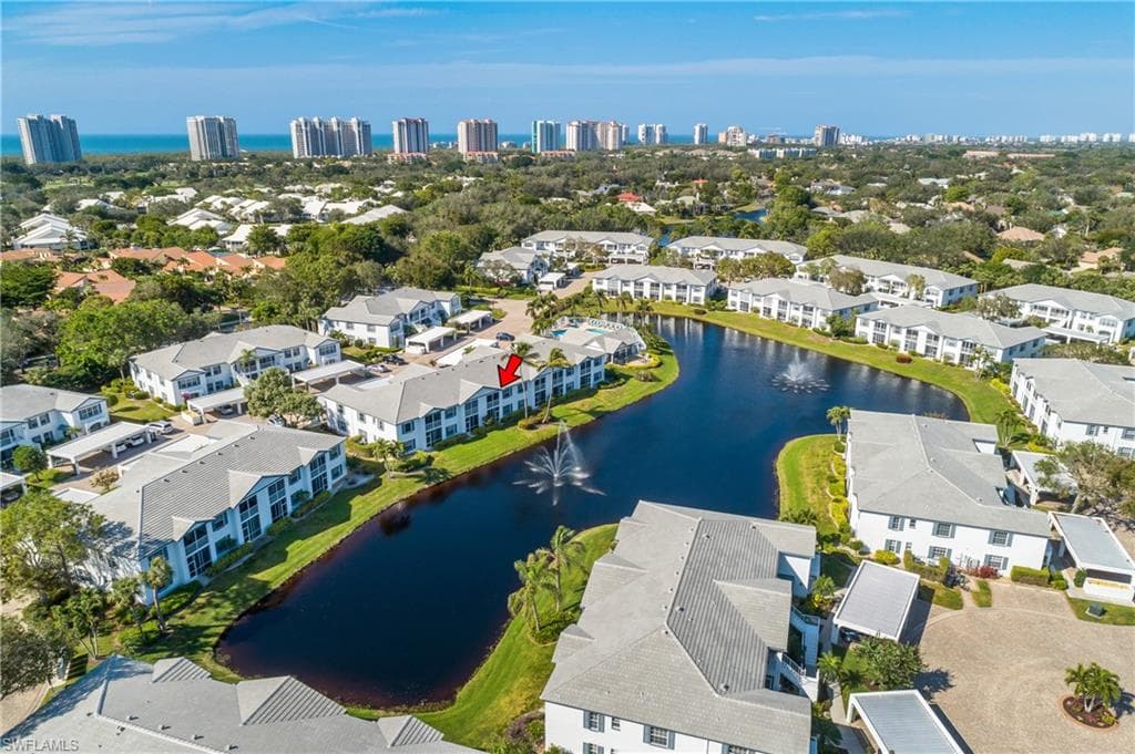 832 Tanbark Dr 204, Naples, FL 34108-3