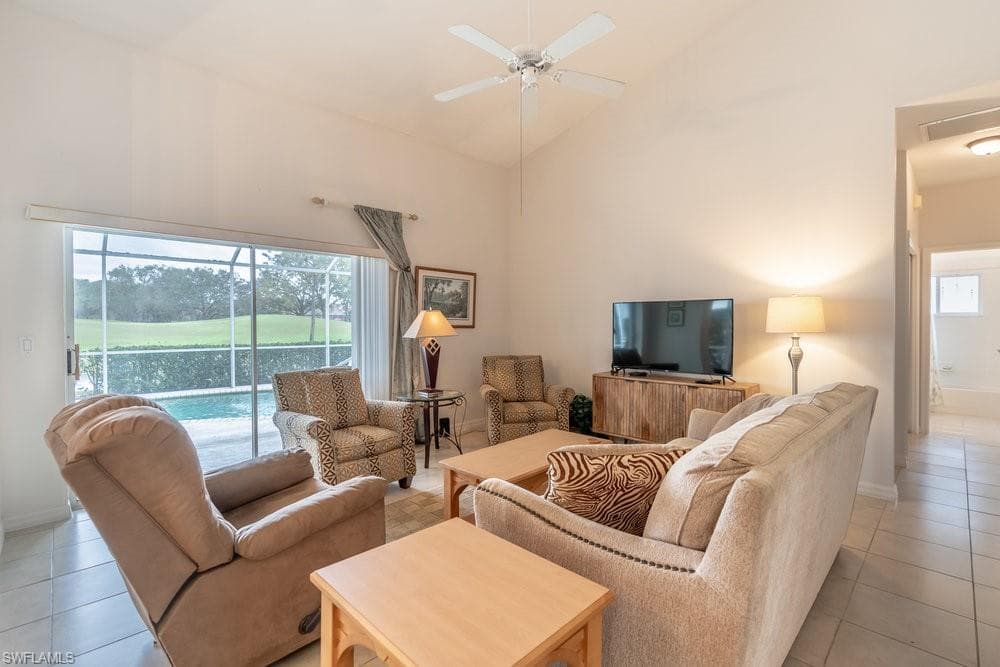 7120 Falcons Glen Blvd, Naples, FL 34113-11