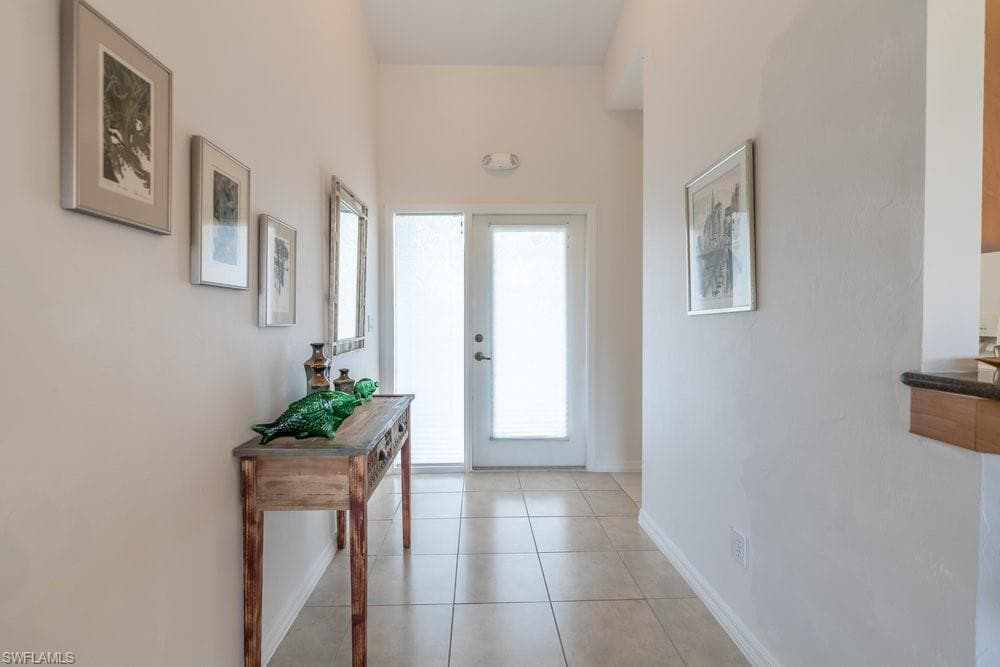 7120 Falcons Glen Blvd, Naples, FL 34113-4