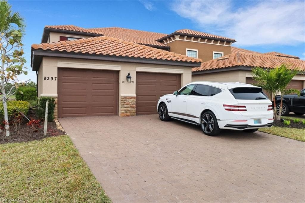9397 Pocida Ct 101, Naples, FL 34119-37