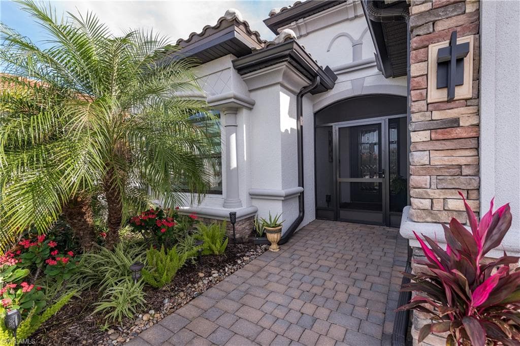 11880 Hickory Estate Cir, Fort Myers, FL 33913-3