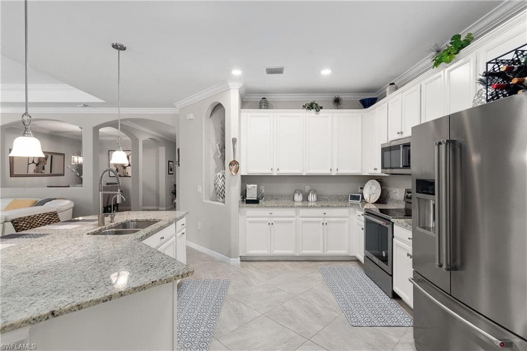 11880 Hickory Estate Cir, Fort Myers, FL 33913-7
