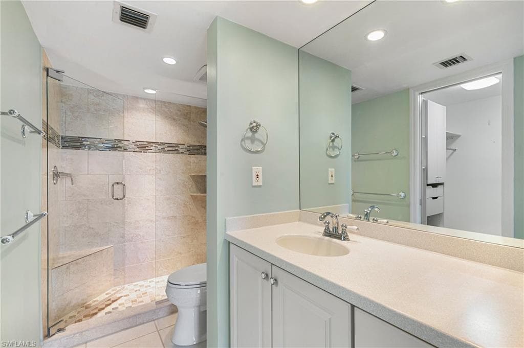 3430 Gulf Shore Blvd N 2b, Naples, FL 34103-15