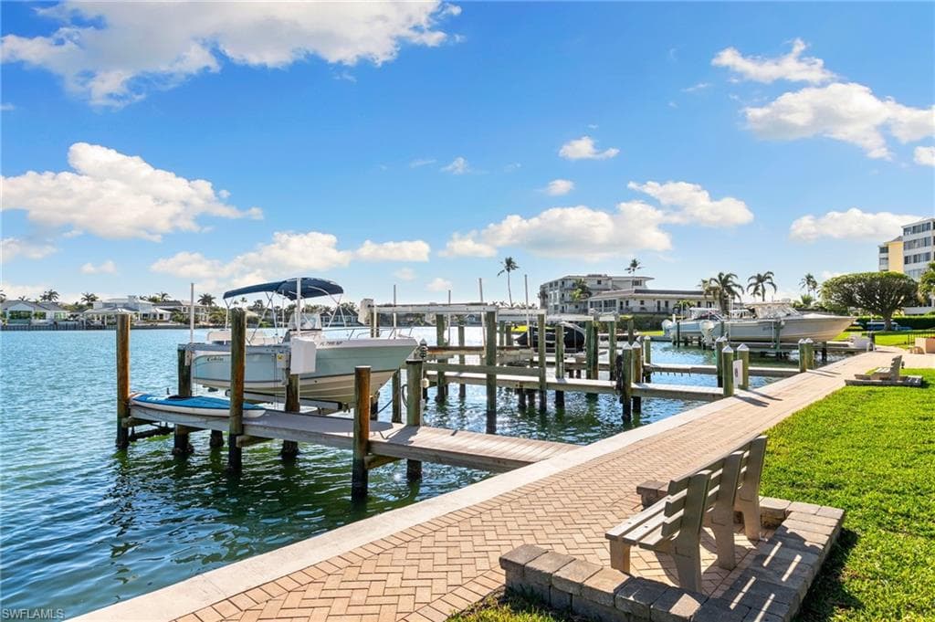 3430 Gulf Shore Blvd N 2b, Naples, FL 34103-25