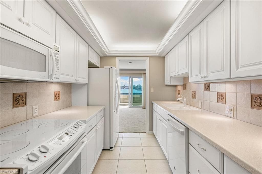 3430 Gulf Shore Blvd N 2b, Naples, FL 34103-6