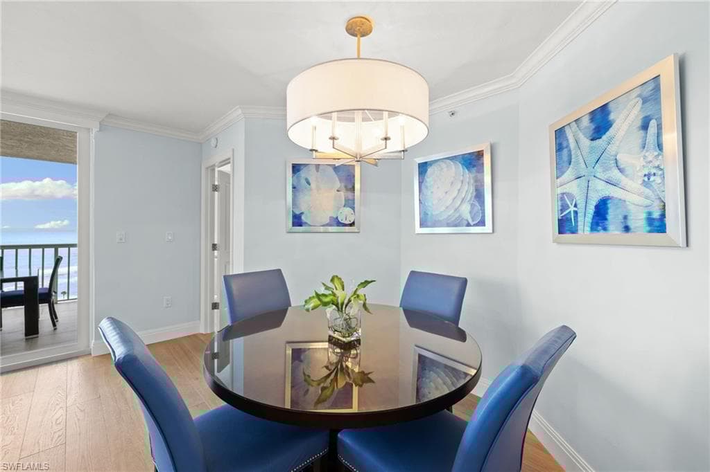 40 Seagate Dr 1002a, Naples, FL 34103-18