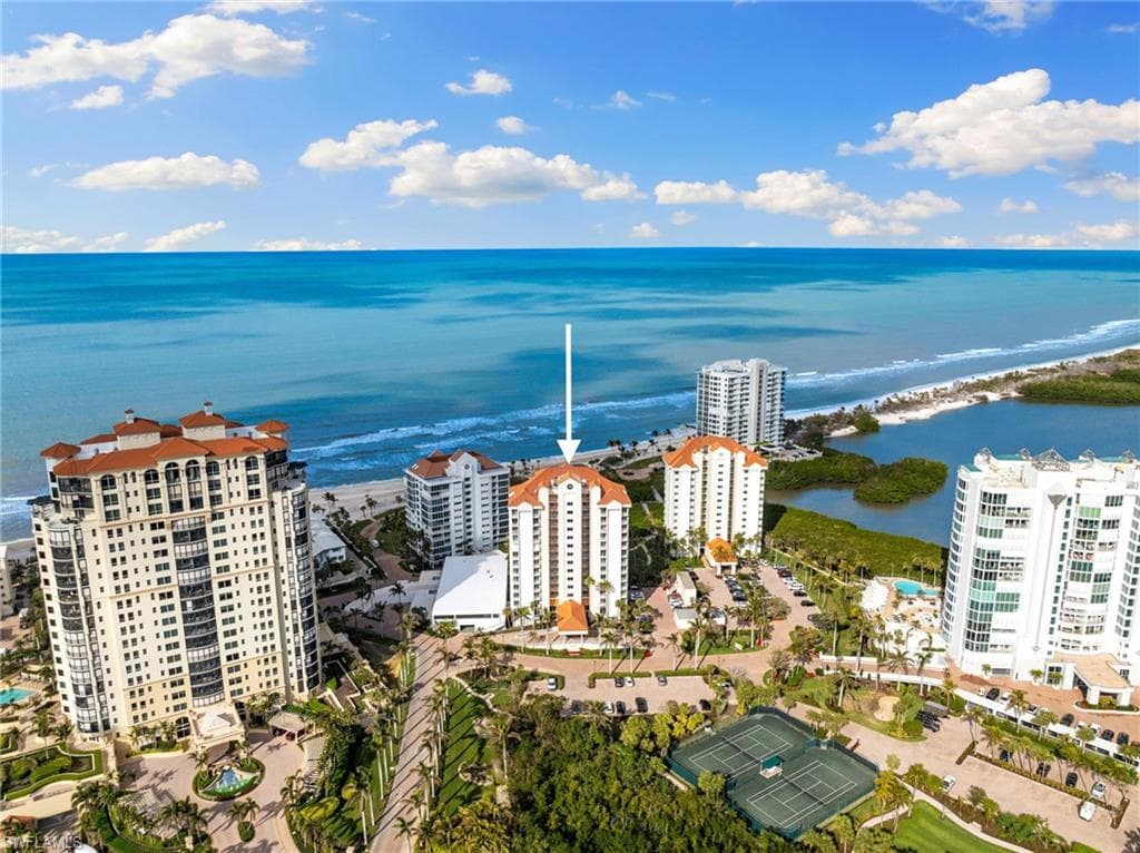 40 Seagate Dr 1002a, Naples, FL 34103-29