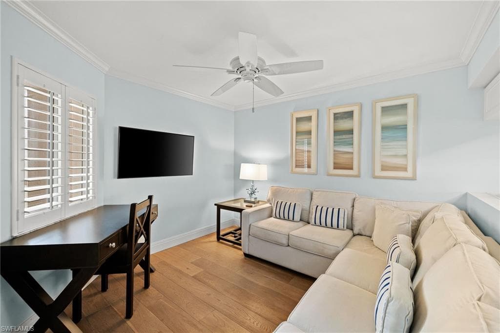 40 Seagate Dr 1002a, Naples, FL 34103-32