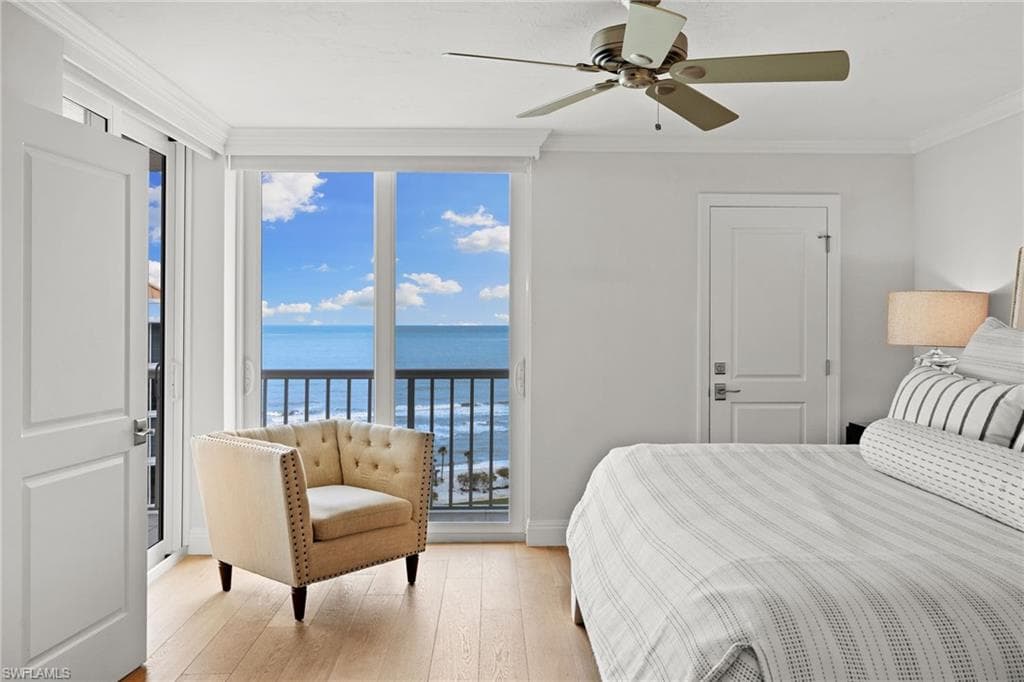 40 Seagate Dr 1002a, Naples, FL 34103-34